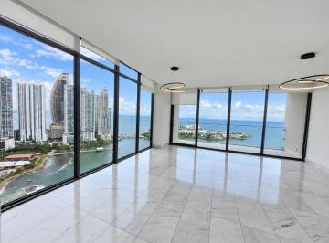 Apartamento · 305m² · 3 Recámaras · 3 Estacionamientos · Se Alquila Apartamento de Lujo Sea Point Paitilla