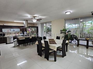 Casa de 3 habitaciones, Panamá · Amplia Casa en Venta en Costa Sur