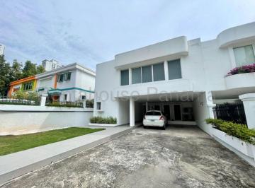 Casa de 4 habitaciones, Panamá · Venta de Casa en Obarrio