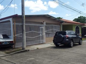 Casa · 200m² · 3 Recámaras · 1 Estacionamientos · Vendo Casa en Villa Lucre - Paseo del Valle