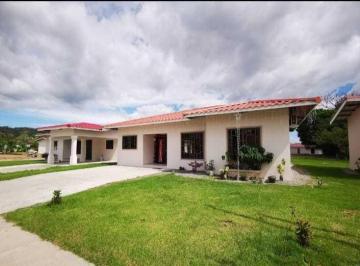 Casa · 650m² · 2 Recámaras · 1 Estacionamientos · Alquiler de Casa en David Amoblada Disponible 1 de Noviembre