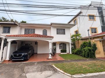 Casa · 217m² · 3 Recámaras · 1 Estacionamientos · Casa en Venta – Urbanización La Loma, Hato Pintado | Lh
