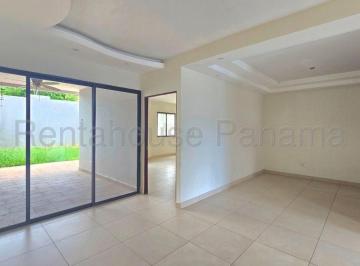 Casa de 3 habitaciones, San Miguelito · Vendo Casa de 272 m² en Brisas del Golf Sierra Nevada 27 - 2256srz