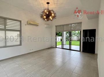 Casa de 3 habitaciones, Arraiján · Venta de Hermosa Casa con Línea Blanca en Nativa Panama Pacifico | 272 m², 3 Rec.