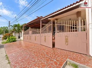 Casa de 3 habitaciones, Panamá · Casa en Venta en Chitré Ys