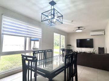 Casa · 335m² · 3 Recámaras · 2 Estacionamientos · Alquiler de Casa Lb 3rec Bosques del Pacífico, Panamá Pacífico
