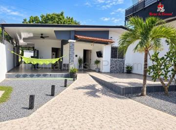 Casa de 3 habitaciones, Panamá · Casa en Venta en Chitré Ys