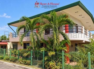 Casa de 3 habitaciones, Panamá · Casa con Espacio Comercial en Venta en Chitré Ys