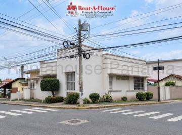 Casa de 4 habitaciones, Panamá · Casa con Potencial Comercial en Venta en Chitré Ys