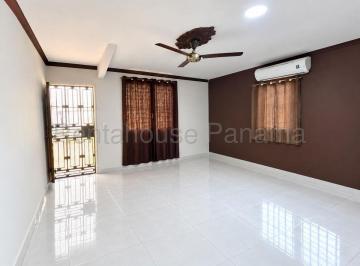 Casa de 3 habitaciones, Panamá · Casa en Altos de Panama Altos de Panamá en Venta