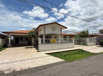 Casa de 4 habitaciones, David · Casa a Estrenar en Venta de 230 m² y 4 Recámaras en La Fontana, David