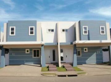 Casa · 183m² · 3 Recámaras · 2 Estacionamientos · Venta Casa Brisas del Golf Norte PH Alpes Brisas Norte Vv