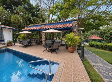 Casa · 741m² · 6 Recámaras · 2 Estacionamientos · Casa en Venta en Coronado Club de Golf