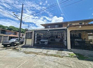 Casa de 3 habitaciones, Panamá · Casa en Alquiler en Condado del Rey – 3 Rec, 2 Baños, 192 m²