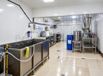 Local comercial , Panamá · Venta de Local Comercial en Chanis Plaza Comercial 1192 m
