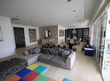 Apartamento de 3 habitaciones, Panamá · Venta de Apartamento en El Cangrejo PH Terranova