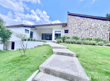 Casa · 609m² · 5 Recámaras · 2 Estacionamientos · Venta o Alquiler Casa Linea Blanca, Cardenas Village (4)