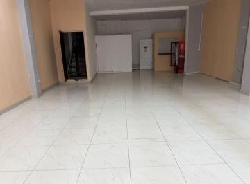 Local comercial · 141m² · Se Alquila Gran Local Comercial en La Central de Chitré
