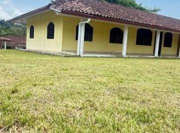 Casa · 200m² · 4 Recámaras · 2 Estacionamientos · Alquilo Casa en Howard con Aires Split