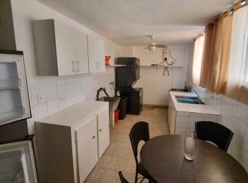 Apartamento · 100m² · 3 Recámaras · 1 Estacionamientos · Alquiler Apartamento 4rec. Via España, metro Via Argentina Lt.