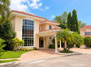Casa de 6 habitaciones, Panamá · Palmeras del Este