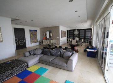 Apartamento de 3 habitaciones, Panamá · Venta de Apartamento en El Cangrejo