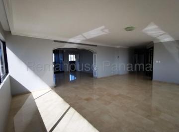 Apartamento de 3 habitaciones, Panamá · Venta de Apartamento en La Cresta