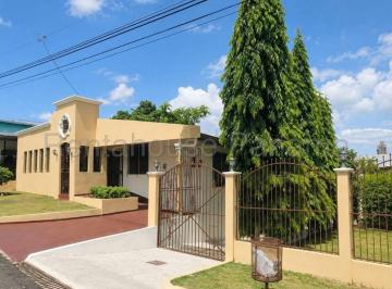Casa de 4 habitaciones, Panamá · Casa en Venta en Betania. 26 - 8197.