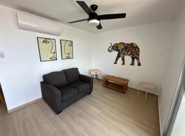 Apartamento · 86m² · 2 Recámaras · 1 Estacionamientos · Se Alquila Apartamento en San Francisco