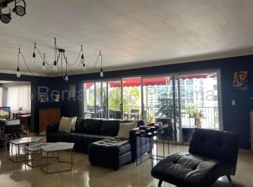 Apartamento de 3 habitaciones, Panamá · Venta en El Cangrejo PH Troy Apartamento