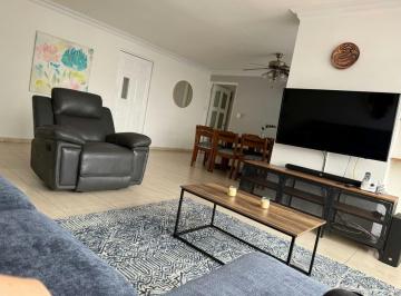 Apartamento de 3 habitaciones, Panamá · Alquiler de Apartamento Amoblado en Paitilla | 120 m²