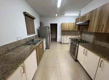 Apartamento de 3 habitaciones, Panamá · Vendo Apartamento en Albrook