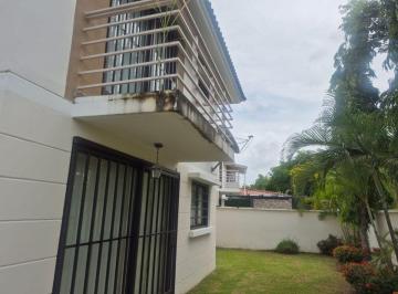Casa de 3 habitaciones, Panamá · Venta o Alquiler de Casa en Las Cumbres