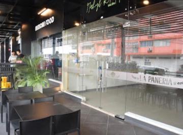 Local comercial · 117m² · 20 Estacionamientos · Alquilo Local en Plaza Comercial de San Francisco L. T