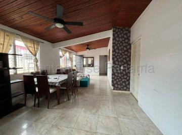 Casa de 8 habitaciones, Panamá · Venta de Casa en Chanis