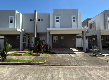 Casa de 3 habitaciones, San Miguelito · Remate Bancario – P. H. Augusta, Brisas Norte