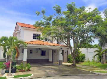 Casa de 5 habitaciones, Panamá · Venta Casa Lyon con Apartamento Anexo Quintas de Versalles