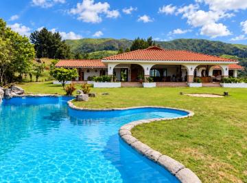 Casa de 3 habitaciones, San Carlos · Casa Finca en La Laguna de San Carlos, a 20 Minutos de Playa Coronado Terreno de 23,503 m²