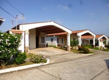 Casa · 220m² · 3 Recámaras · 1 Estacionamientos · Dueño Vende Casa o Hace Traspaso de Deuda en Vacamonte