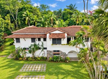 Casa · 347m² · 4 Recámaras · 3 Estacionamientos · ID 27242 un Tesoro por Descubrir en Las Cumbres|3,433 m², Vista Panorámica