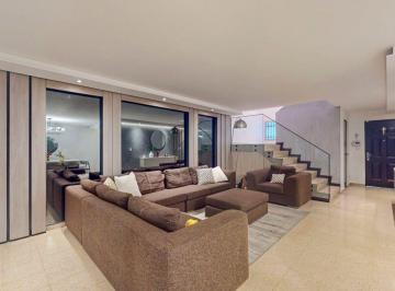 Casa de 3 habitaciones, Panamá · Venta de Casa con Acabados Modernos y Amplios Espacios en Altos de Las Lomas – Urbanización La Loma