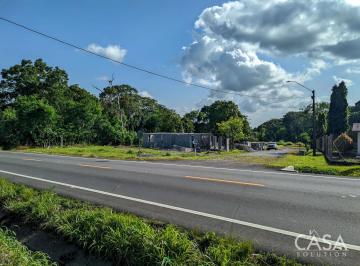 Casa de 3 habitaciones, Bugaba · Terreno de 644 m² con Casa Sin Terminar en Venta en Sortová, Chiriquí