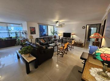 Apartamento de 3 habitaciones, Panamá · Venta de Apartamento en Obarrio