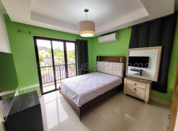 Casa Venta 334m² de 5 habitaciones · Casa en Venta en Clayton – 5 Rec, 5 Baños, 336 m²