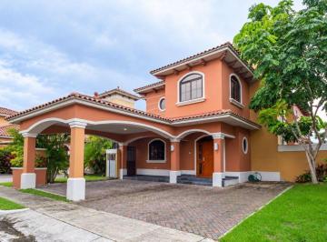 Casa de 4 habitaciones, Panamá · Casa en Venta El Doral, Costa Sur | 4 Recámaras | 360 m² | $585,000