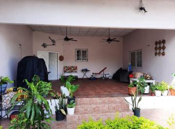 Casa · 279m² · 4 Recámaras · 5 Estacionamientos · Vendo y Alquilo Casa Altos del Golf