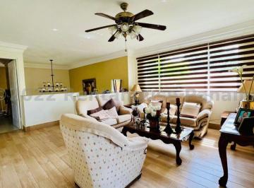 Casa de 3 habitaciones, Panamá · Venta de Casa con Línea Blanca en Villa Alta Brisas del Golf | 400 m², 3 Rec.