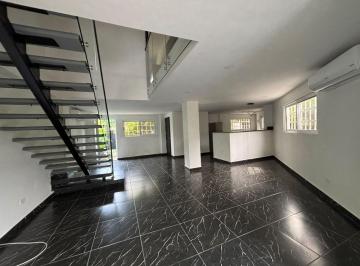 Casa · 176m² · 2 Recámaras · 1 Estacionamientos · Alquiler de Casa en Albrook