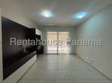 Casa de 4 habitaciones, Panamá · Casa en Clayton Embassy Club en Venta