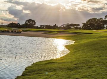 Casa · 2926m² · Se Vende Uno de Los Últimos Lotes Frente Al Golf en Buenaventura (Jj)